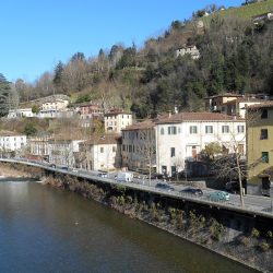 Tuscan Riverside Apartment for Sale image 4