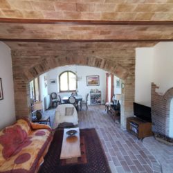 Farmhouse Requiring Restoration near San Gimignano 22