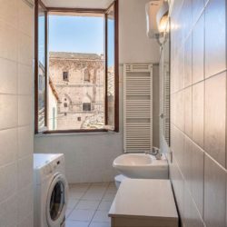 Apartment a Few Metres from Piazza del Campo, Siena 9