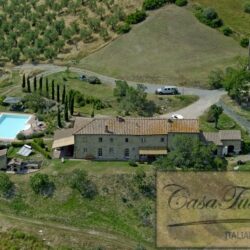 11 Bedroom Property with 15 Hectares inc. Vineyard and Olives 16