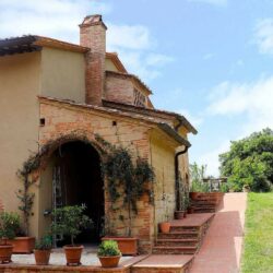 Beautiful Historic Tuscan Farm with Vineyards 41