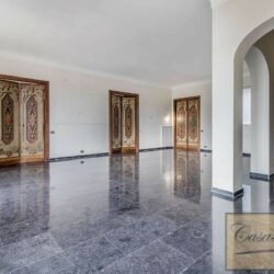 Prestigious Penthouse Apartment in Rome 5