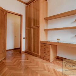 Prestigious Penthouse Apartment in Rome 15