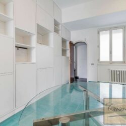 Prestigious Penthouse Apartment in Rome 23