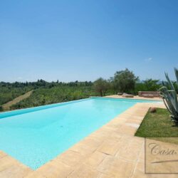 Stylish Chianti Villa with Barn and Infinity Pool 39