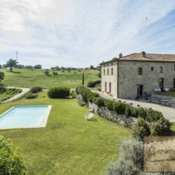 Historic Property with Two Units, Pool, Olives and Vineyard 7