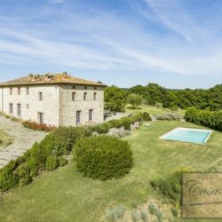 Historic Property with Two Units, Pool, Olives and Vineyard 4