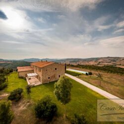 Luxury Restored Farm with 98 Hectares near Volterra 16