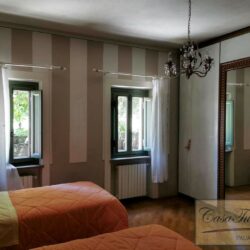Traditional Property with Residential Annex near Lucca 48