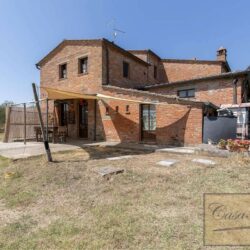 Restored House For Sale near Cortona 3