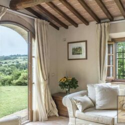 Tuscan Farmhouse with Pool and Panoramic Views 15