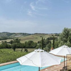 Tuscan Farmhouse with Pool and Panoramic Views 7