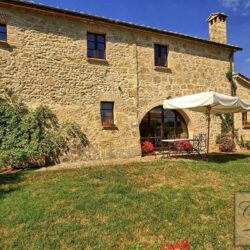 Beautiful Country Property with Pool near Sarteano Siena Tuscany (23)-1200
