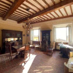 House for sale in the centre of Cortona (24)-1200