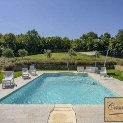 Villa for sale with pool near Montepulciano Tuscany (12)
