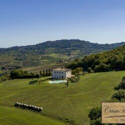 Villa for sale with pool near Montepulciano Tuscany (28)