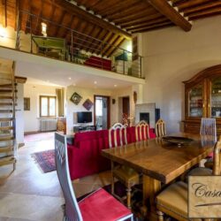 Villa for sale with pool near Montepulciano Tuscany (40)