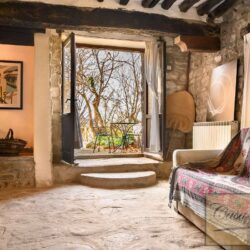 Beautiful house full of character for sale near Cortona Tuscany (25)-1200