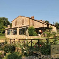 House for sale with pool and land near Passignano sul Trasimeno Umbria (22)-1200