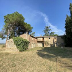 Large Estate to Restore near Cortona Tuscany (1)-1200