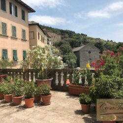 Superb apartment for sale in Cortona Tuscany (2)-1200