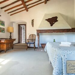 Country Home with Pool for sale near Greve in Chianti (6)