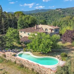 Country Home with Pool for sale near Greve in Chianti (9)