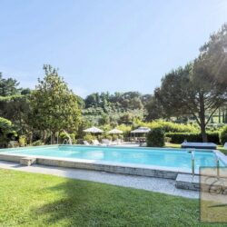 Property with pool for sale near Capannori Lucca Tuscany (1)-1200