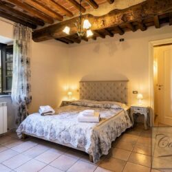 Property with pool for sale near Capannori Lucca Tuscany (9)-1200