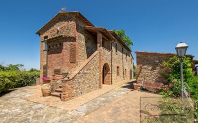Beautiful Stone Country House for sale near Citta' della Pieve