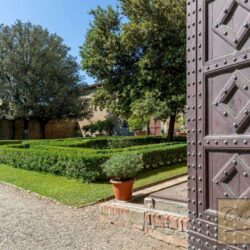 Castle monument stately home Historic property for sale in Tuscany (11)-1200