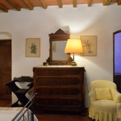 House with pool for sale in Chianti Tuscany (15)