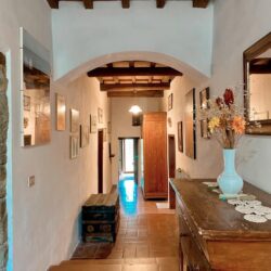 House with pool for sale in Chianti Tuscany (16)
