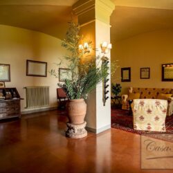 Wonderful stately villa for sale in Chianti Tuscany (16)-1200