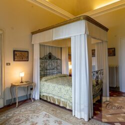Wonderful stately villa for sale in Chianti Tuscany (19)-1200