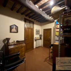 House for sale in Cortona Tuscany (1)-1200