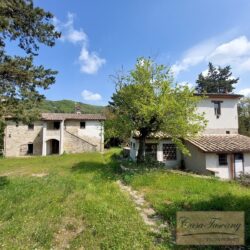 Restored Farmhouse and annex for sale near Montrone Umbria (12)-1200