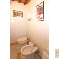 House for sale with pool and lake view Umbria (1)