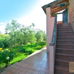 House for sale with pool and lake view Umbria (14)