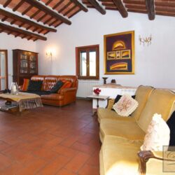 House for sale with pool and lake view Umbria (25)