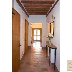 House for sale with pool and lake view Umbria (28)