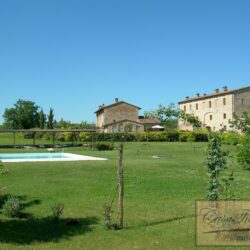 Apartment for sale with shared pool in Colle Val d'Elsa Tuscany (1)-1200