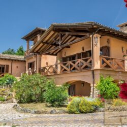 Lake View Villa for sale in Umbria (27)-1200