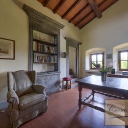 Beautiful Chianti Property for sale with Pool and 20 Hectares (25)-1200