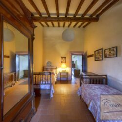Beautiful Chianti Property for sale with Pool and 20 Hectares (38)-1200