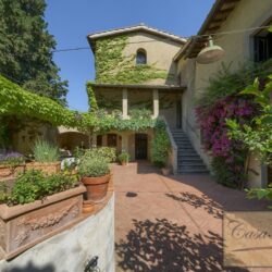 Beautiful Chianti Property for sale with Pool and 20 Hectares (6)-1200