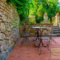 Beautiful Italian Property with Pool for sale in Chianti (21)