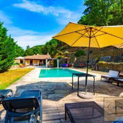 Beautiful Italian Property with Pool for sale in Chianti (32)
