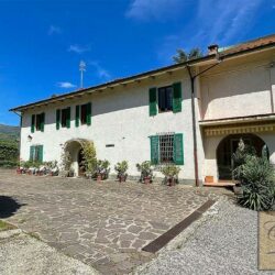 Villa with pool for sale near Buggiano Tuscany (106)