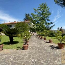 Villa with pool for sale near Buggiano Tuscany (132)